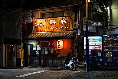 叙事卡牌游戏《皇冠赌局》预告片公布 计划通过众筹在2025年正式推出